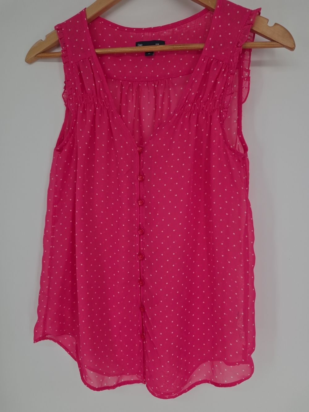 GAP Hot Pink Polka Dot Sleeveless Camisole Blouse Ruched Ruffle Sleeves Size XS
